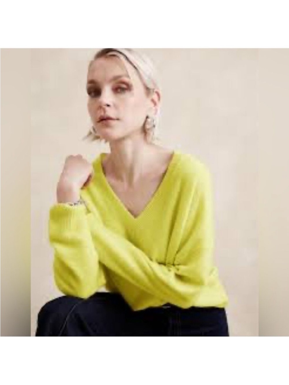Banana Republic Cashmere V-Neck Sweater in Lime/Yellow M NWT